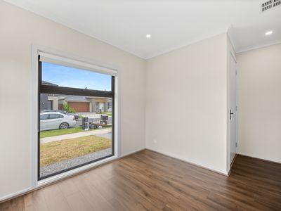 41 Hydrogen Circuit, Clyde North