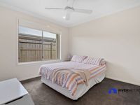 19 Midgley Street, Dakabin