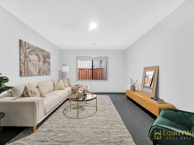 3 Farmingdale Street, Manor Lakes
