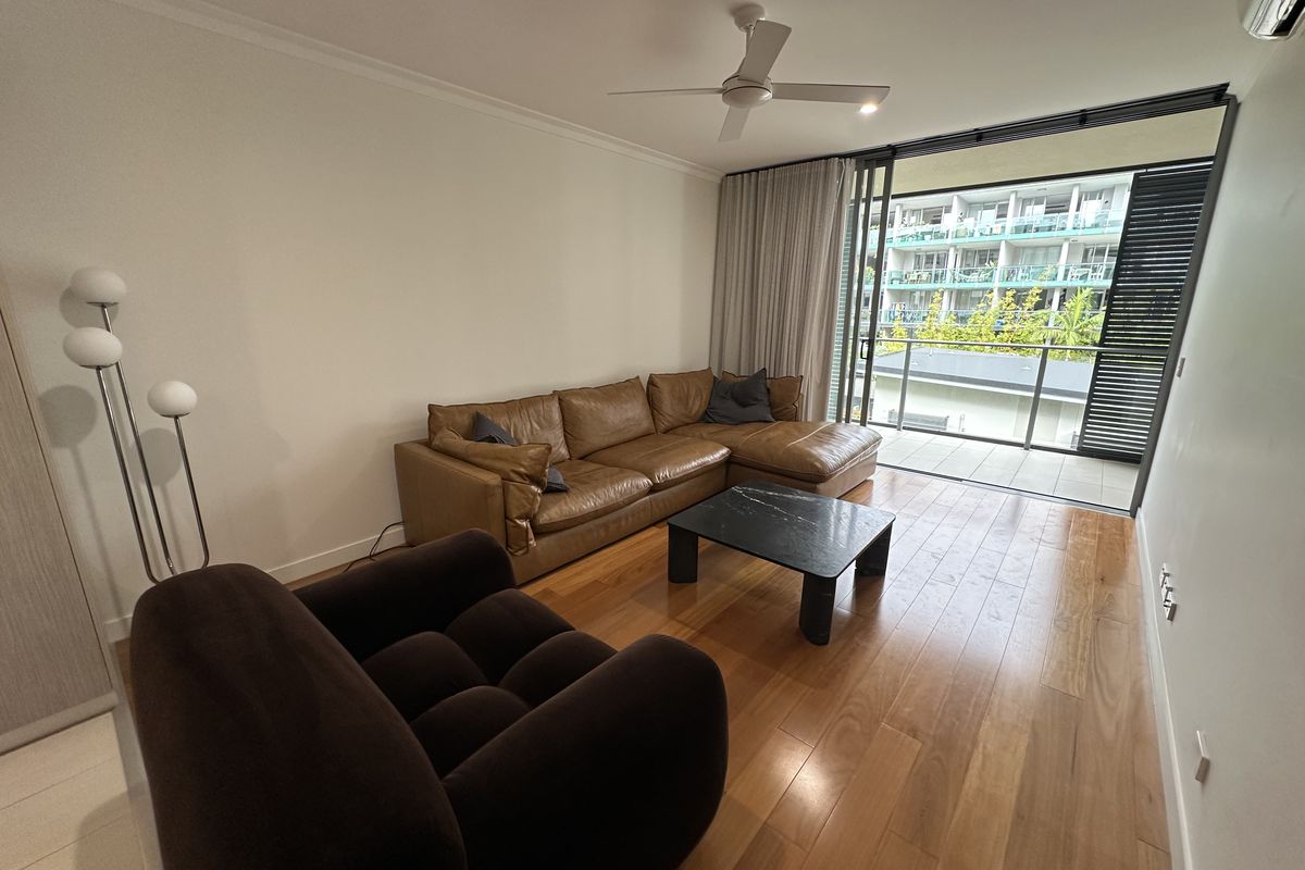 8406 / 55 Forbes Street, West End