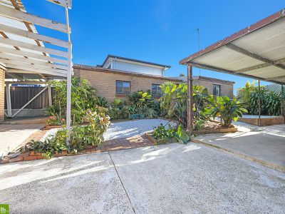 44 Mirrabooka Road, Lake Heights