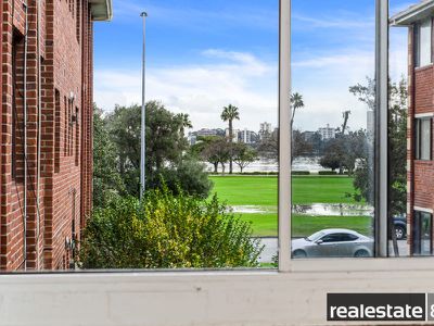 13 / 126 Terrace Road, Perth