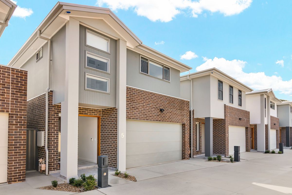 15 Tibbey Glade, Minchinbury