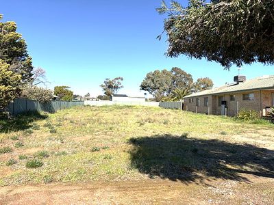 Lot 7 , 7 Great Southern Highway , Beverley