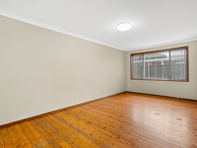 2 / 350 Kanahooka Road, Brownsville