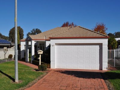 69 Southernview Drive, West Albury