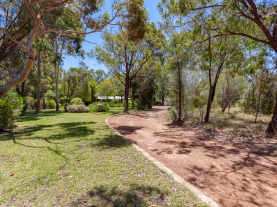 8 Boronia Road, Banjup