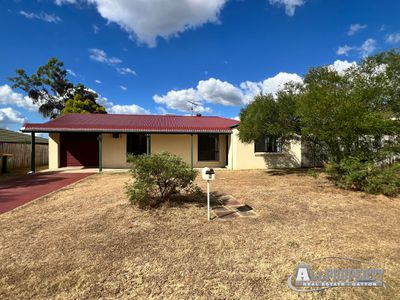 8 Davis Crescent, Gatton