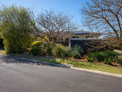 1 Mackillop Court, Tura Beach