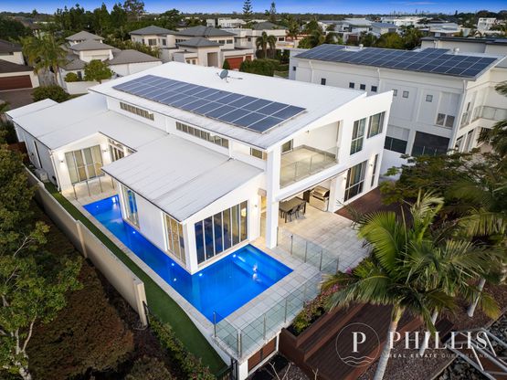 2030 The Circle, Sanctuary Cove