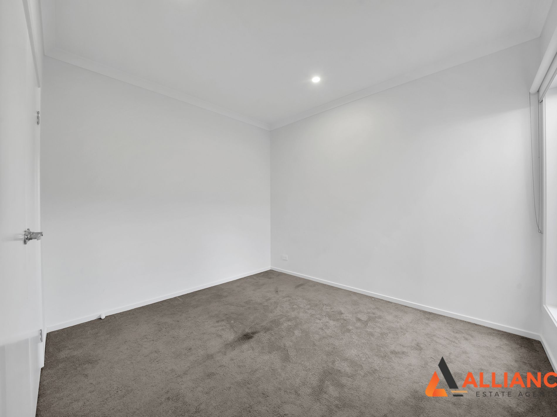 10 Nitre Street, Manor Lakes