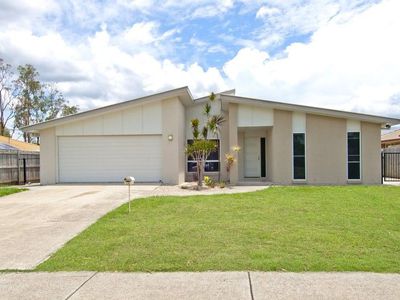 14 Hilltop Crescent, Flagstone