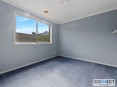 9 Reynard Place, Cranbourne East
