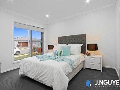15 Fluskey Street, Denham Court