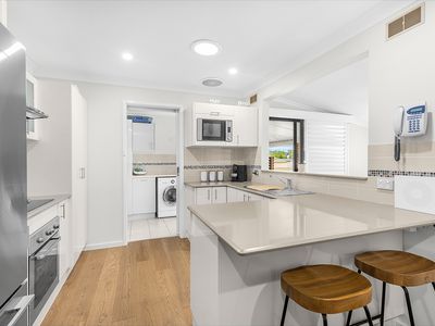 2 Ninth Street, Weston