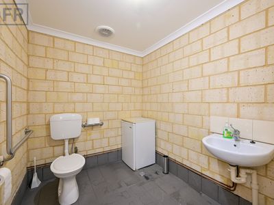 1/12 Helmshore Way, Port Kennedy