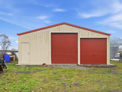 18 Crichton Road, Mount Seymour