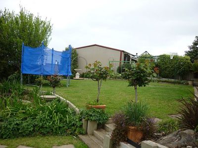 11 Neville Avenue, Mount Gambier