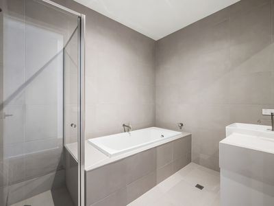 8 Oceanview Drive, Taperoo