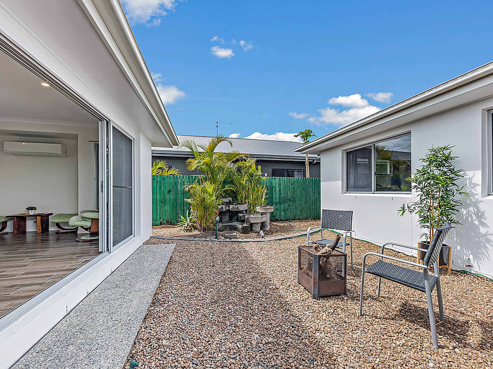 1 Discovery Drive (Langford Road), Flametree