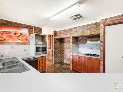 65 Foster St, Collie