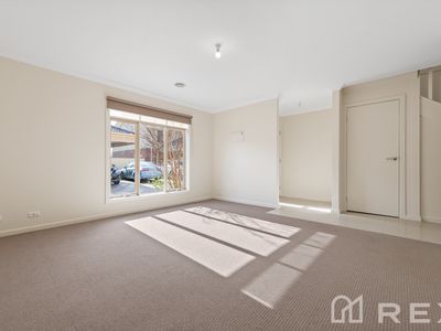 7 / 139 Endeavour Drive, Cranbourne North