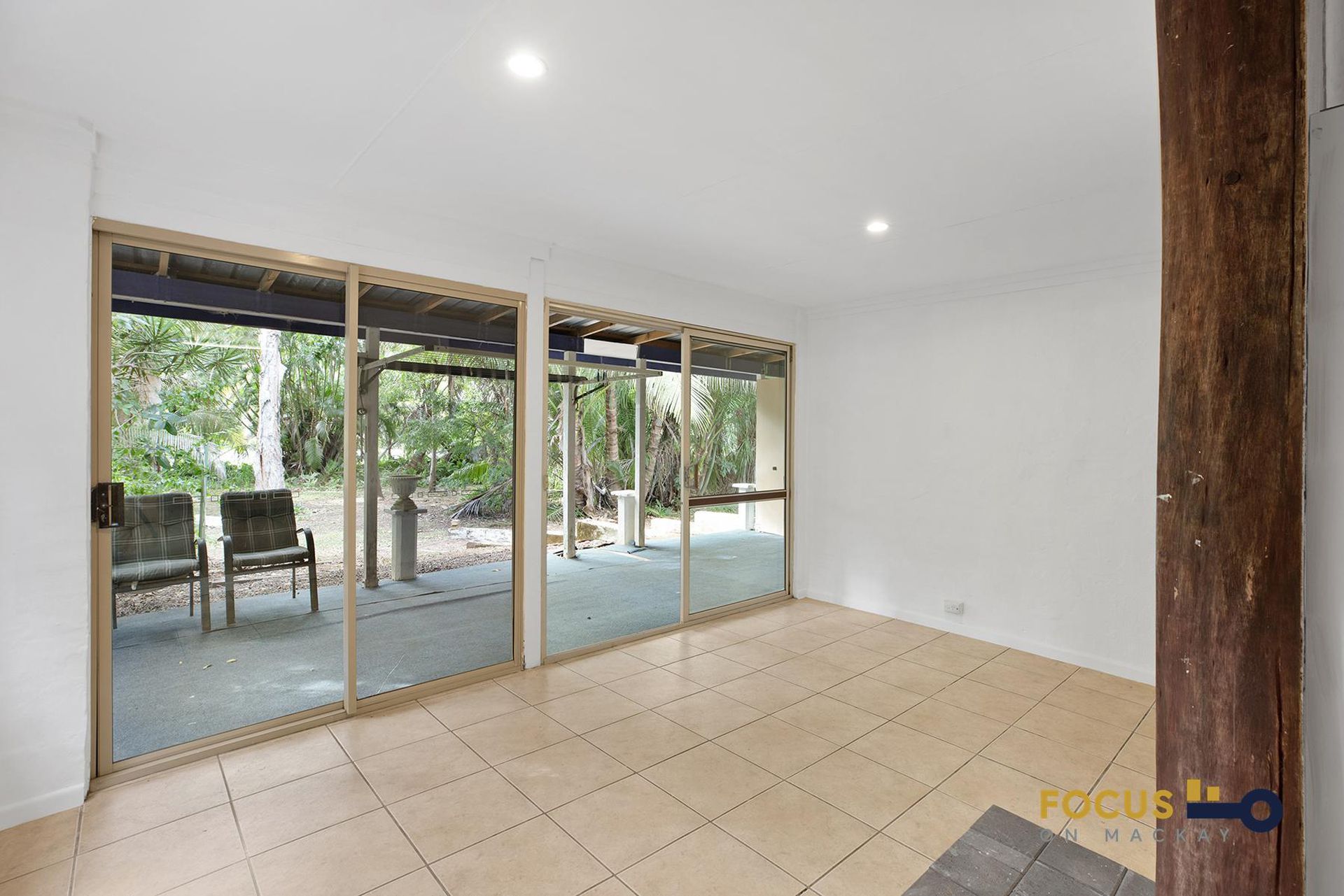 2 Agatha Court, Armstrong Beach