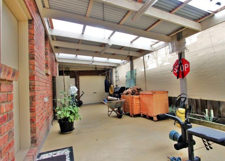 53 Ormond Road, Clayton