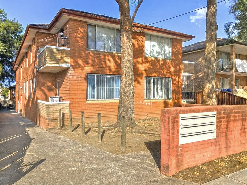 1 / 55 Colin Street, Lakemba