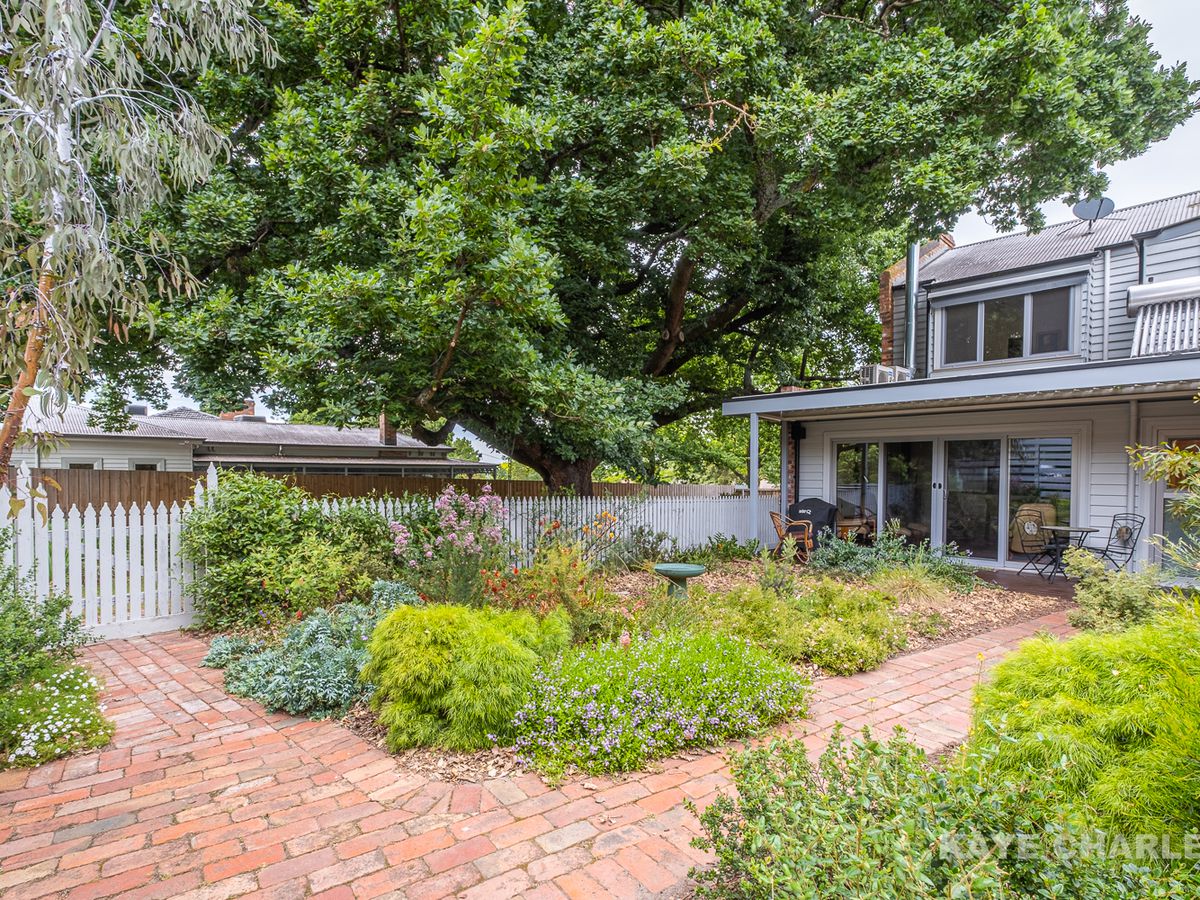 6 / 1719 Palmerston Street, Berwick Kaye Charles Real Estate