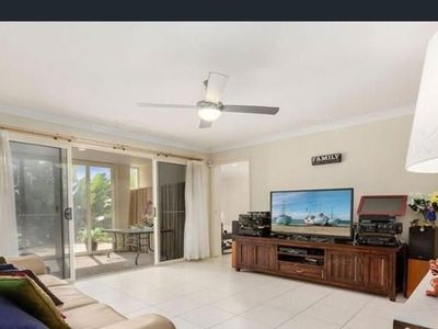 16 Cirrus Way, Coomera