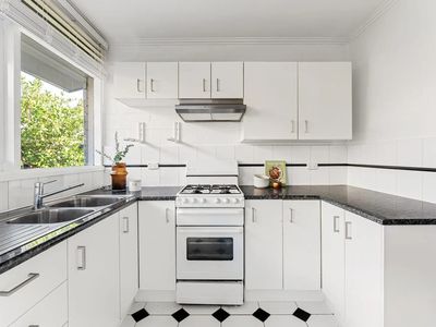1 / 12 Embankment Grove, Chelsea