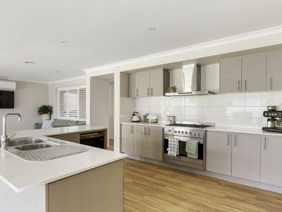 18 Delhi Street, Seymour