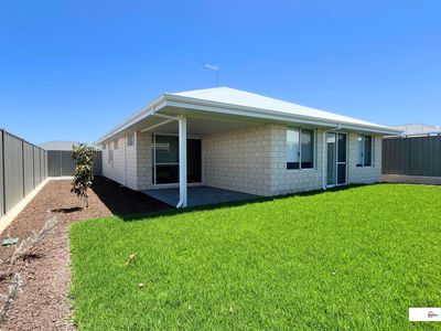 10 Houghton Street, Eglinton