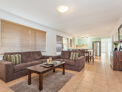 8 Burnett Dr, Murrumba Downs
