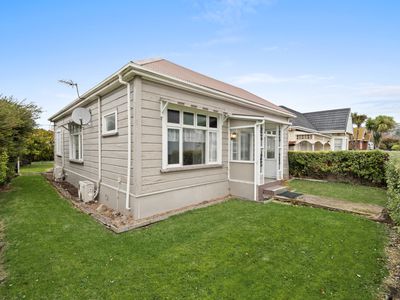 195 Macandrew Road, South Dunedin