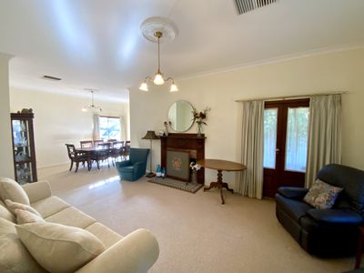 53 Church Street, Forbes