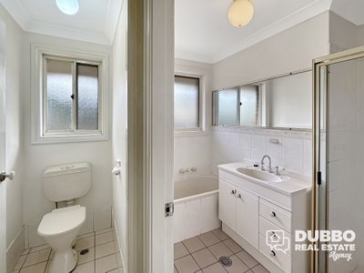 15B Kestrel Close, Dubbo