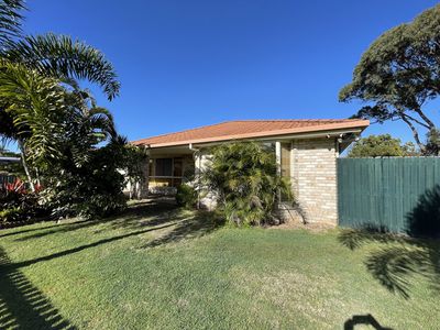 1 Twolyn Street, Urangan