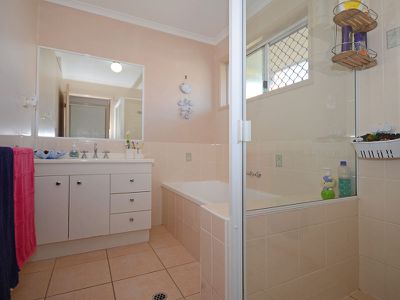 37 Cromdale Court, Kawungan