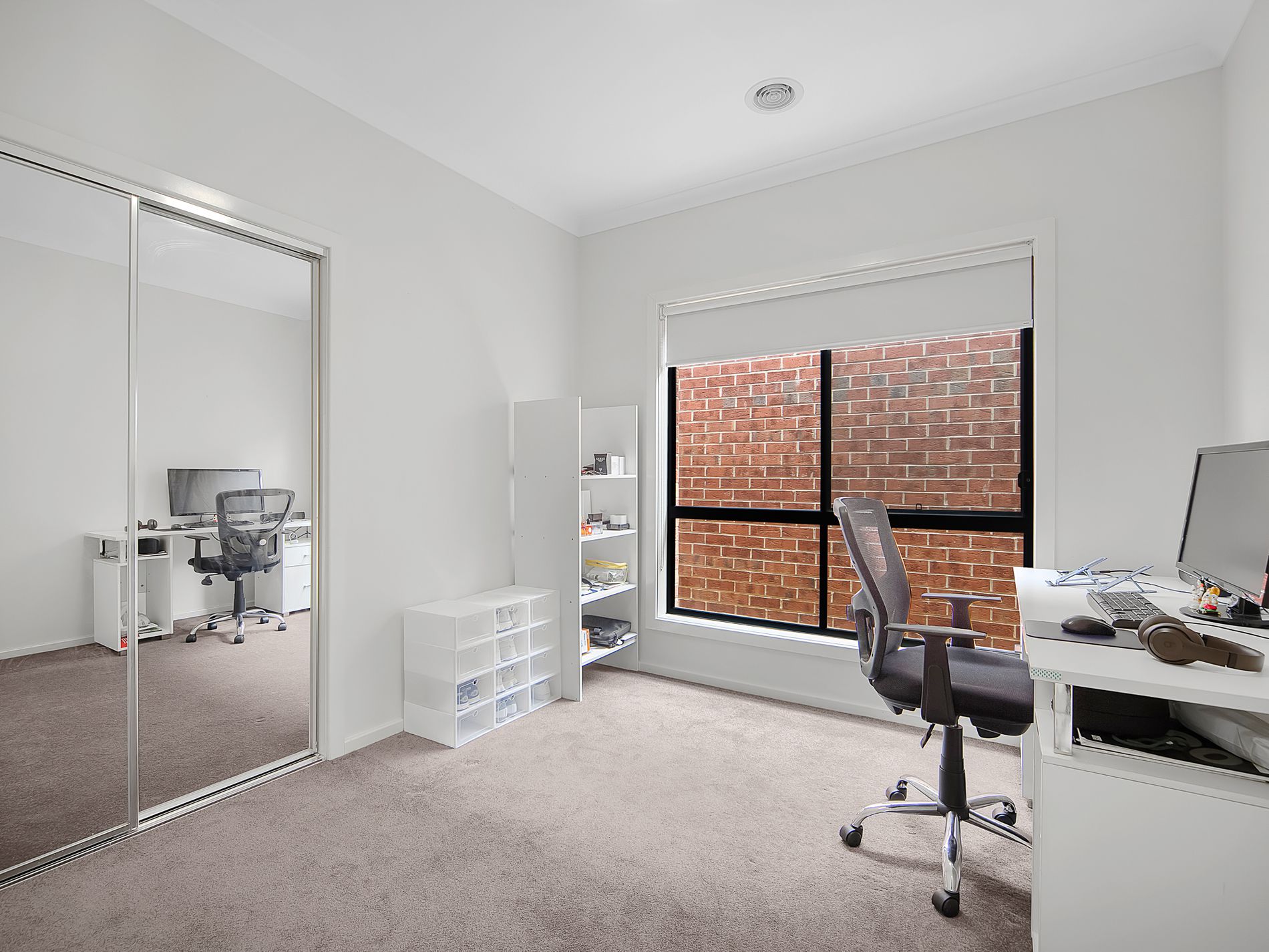 1 / 49-55 Rosella Avenue, Werribee