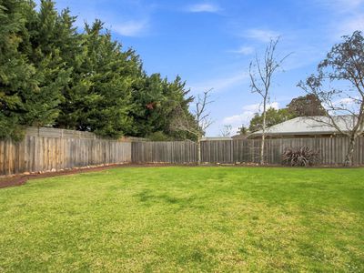 9 Yvette Close, Sale