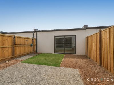 9 Stitch Walk, Fraser Rise