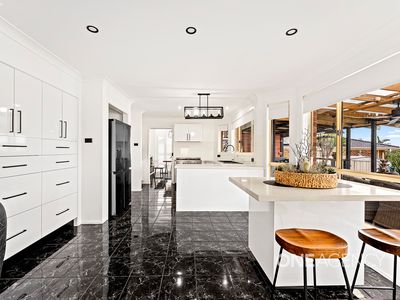 37 Brindabella Drive, Horsley