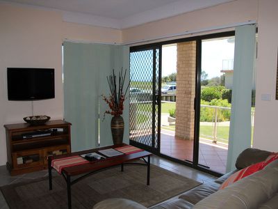 4 / 90 Head Street, Forster