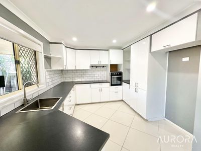 10 Lucy Court, Ormiston