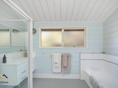 39 Hilltop Parkway, Tallwoods Village