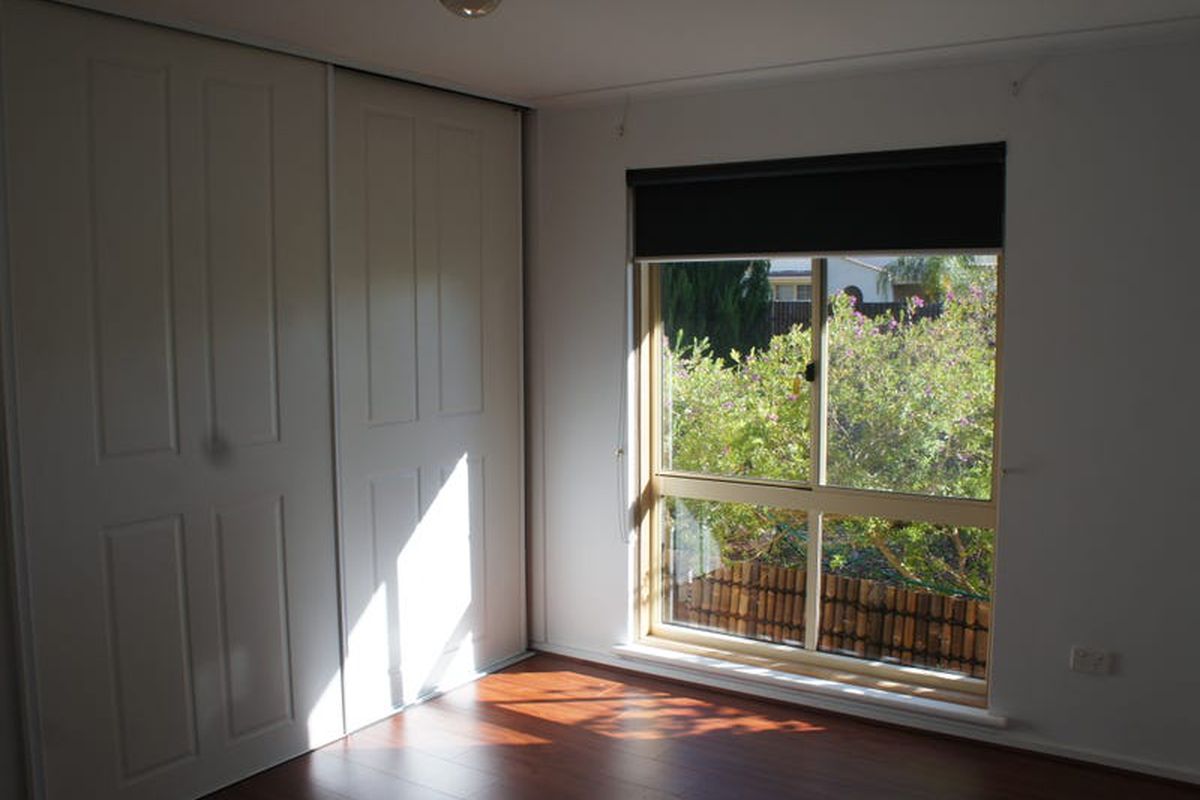 15 Rogers Crescent, Paralowie