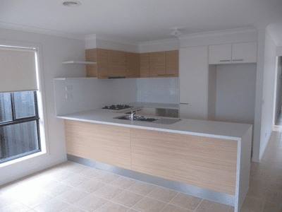 2 Sandra Court, Point Cook