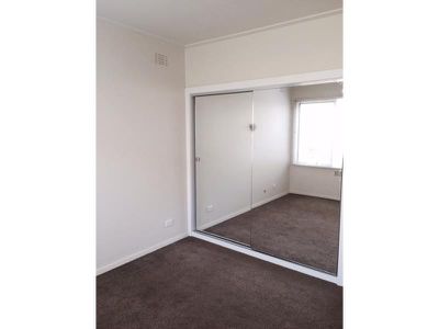 7 / 17 The Esplanade, Geelong